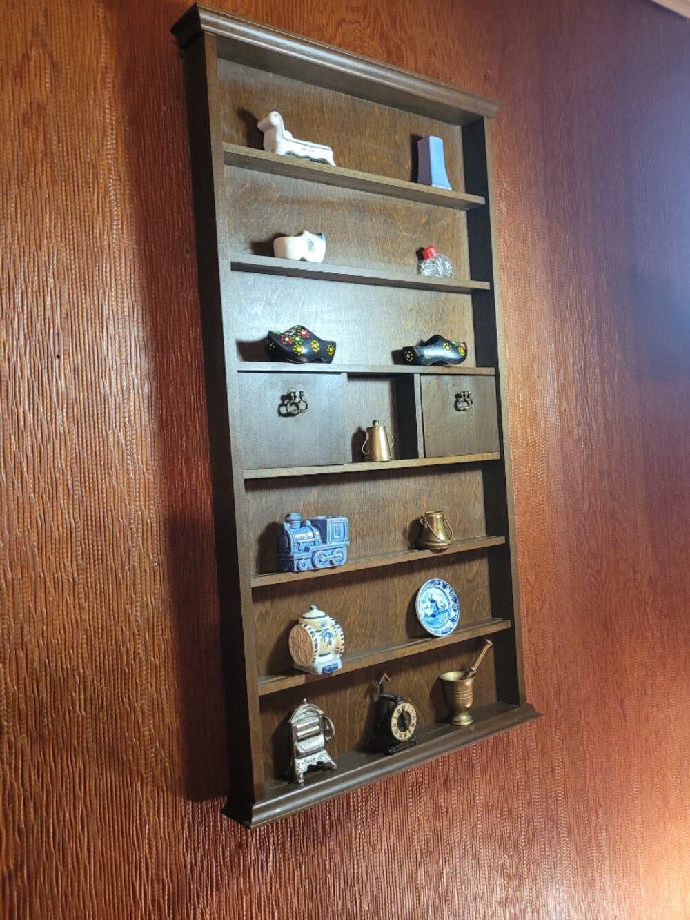 1970s Wooden Shadow Box Display Wall Shelf with 13 Miniature Trinkets